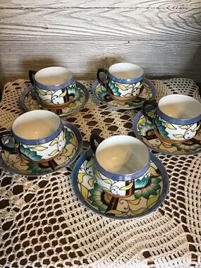 Vintage Chikaramachi Lusterware Tea Cups and Saucers
